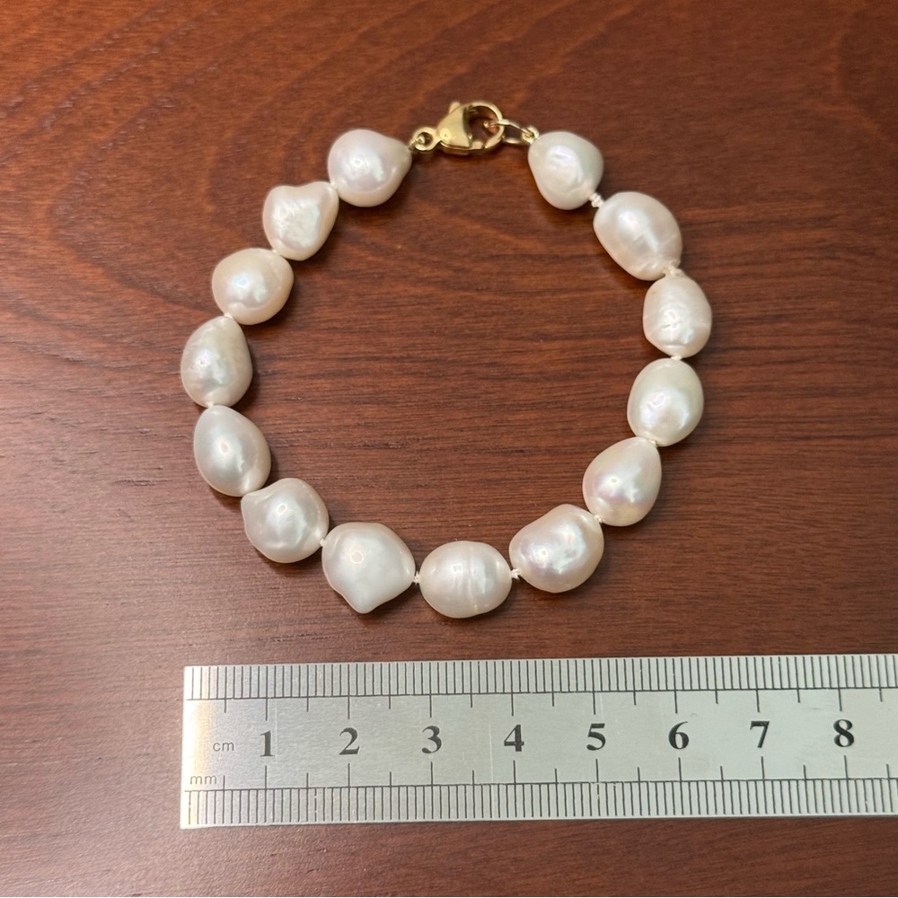 Pearl Bracelet - Picture 10 of 10
